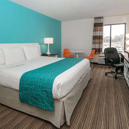 Howard Johnson By Wyndham Scott Lafayette Exteriör bild