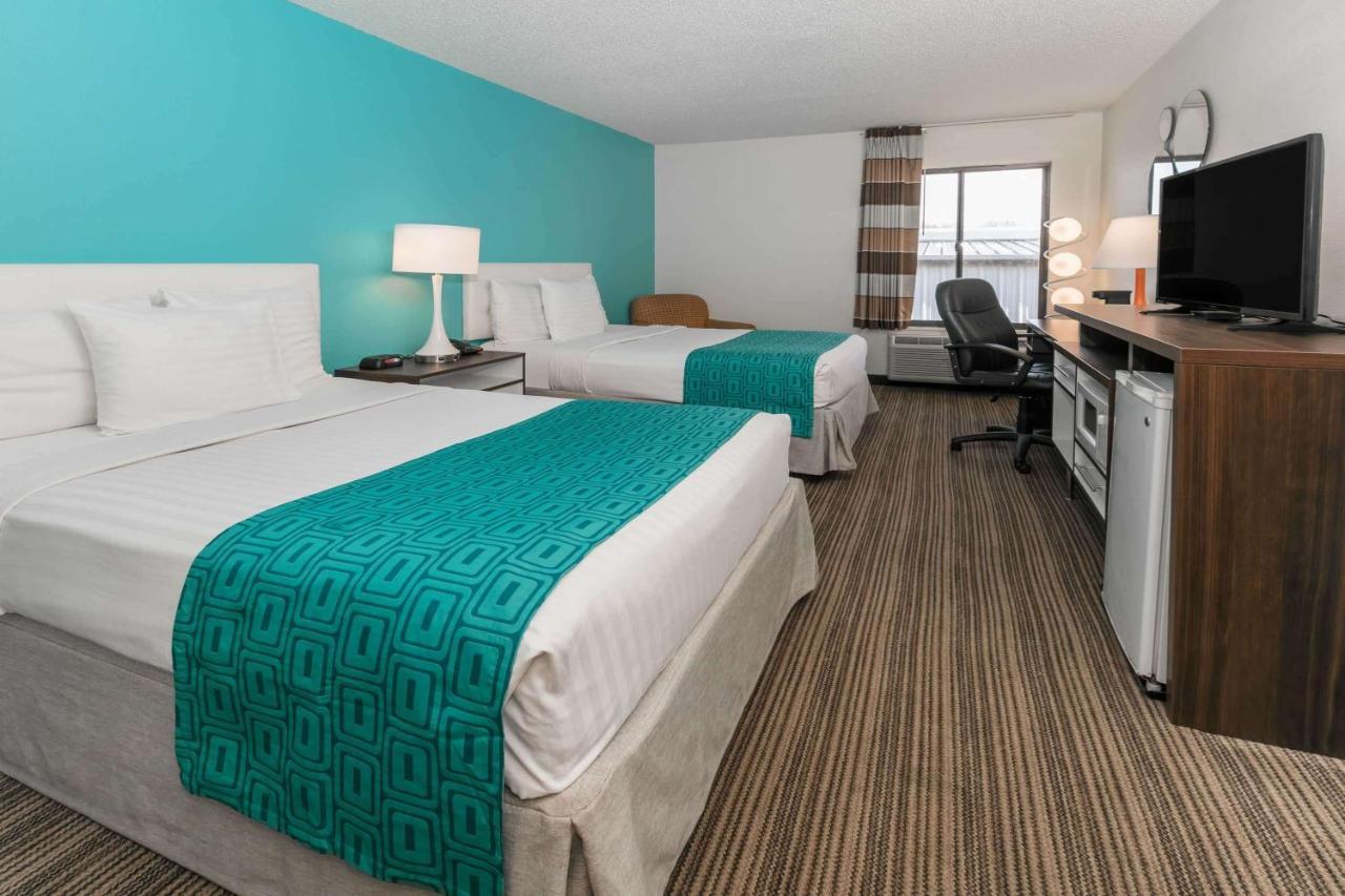 Howard Johnson By Wyndham Scott Lafayette Exteriör bild
