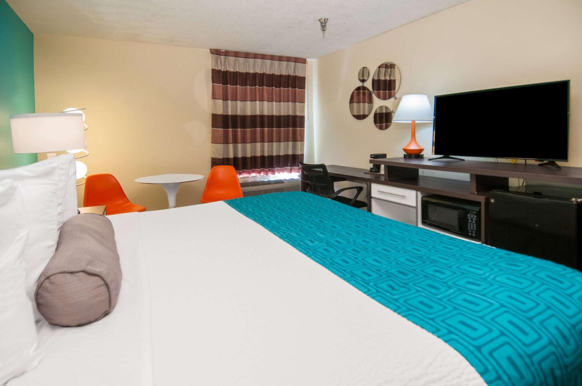 Howard Johnson By Wyndham Scott Lafayette Exteriör bild
