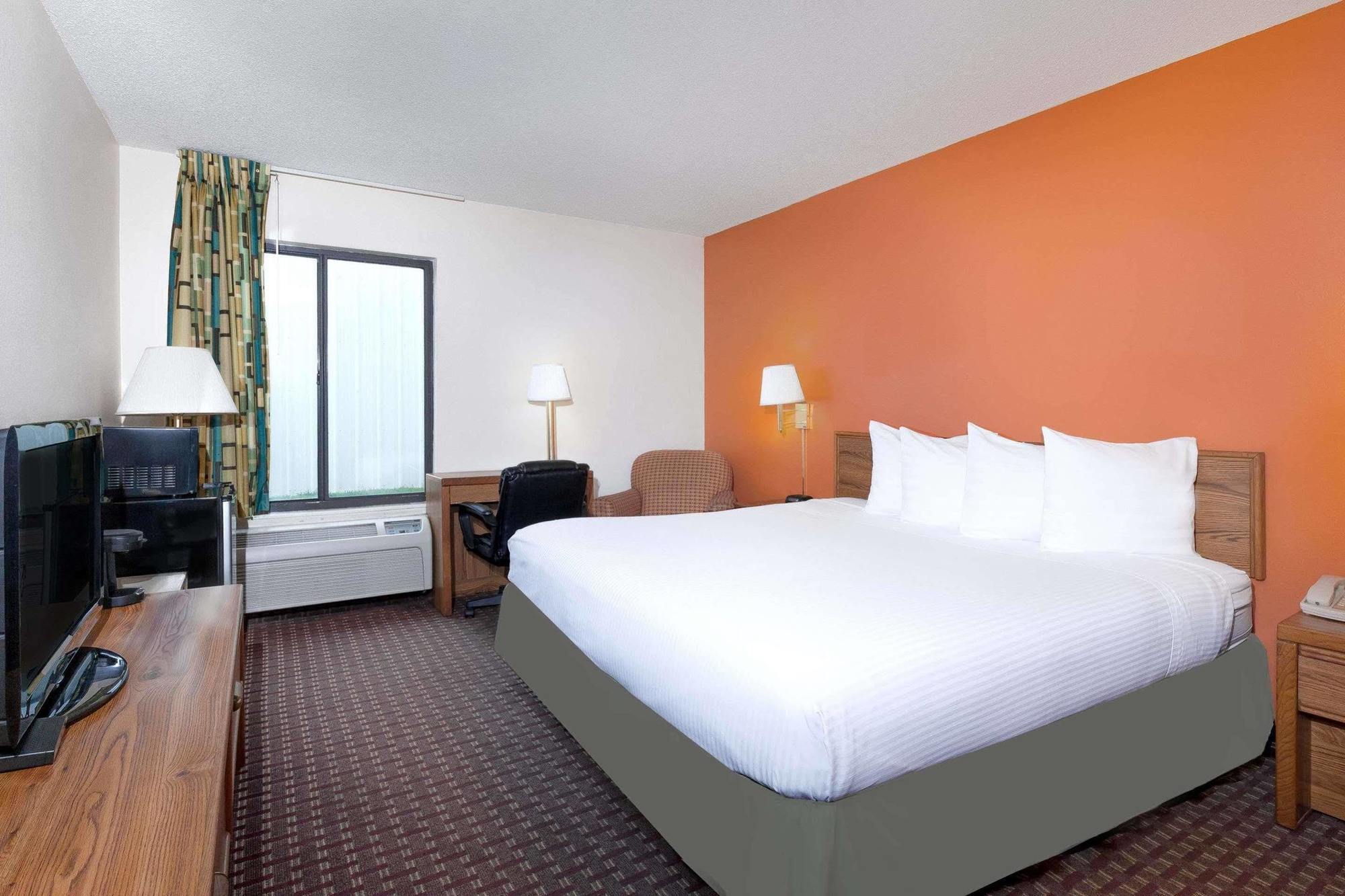 Howard Johnson By Wyndham Scott Lafayette Exteriör bild