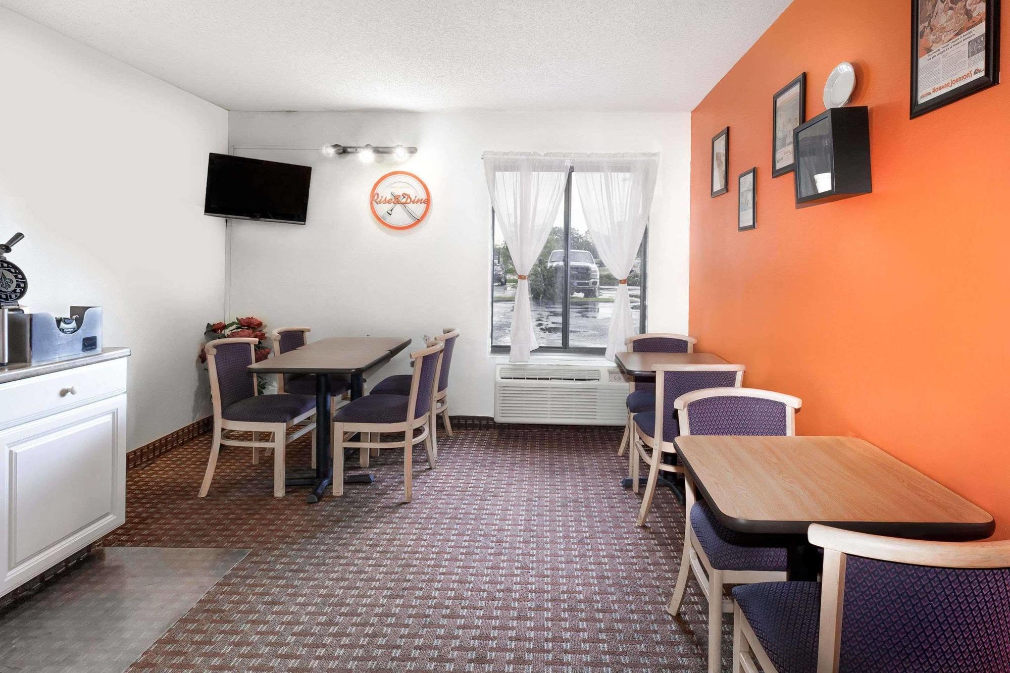 Howard Johnson By Wyndham Scott Lafayette Exteriör bild